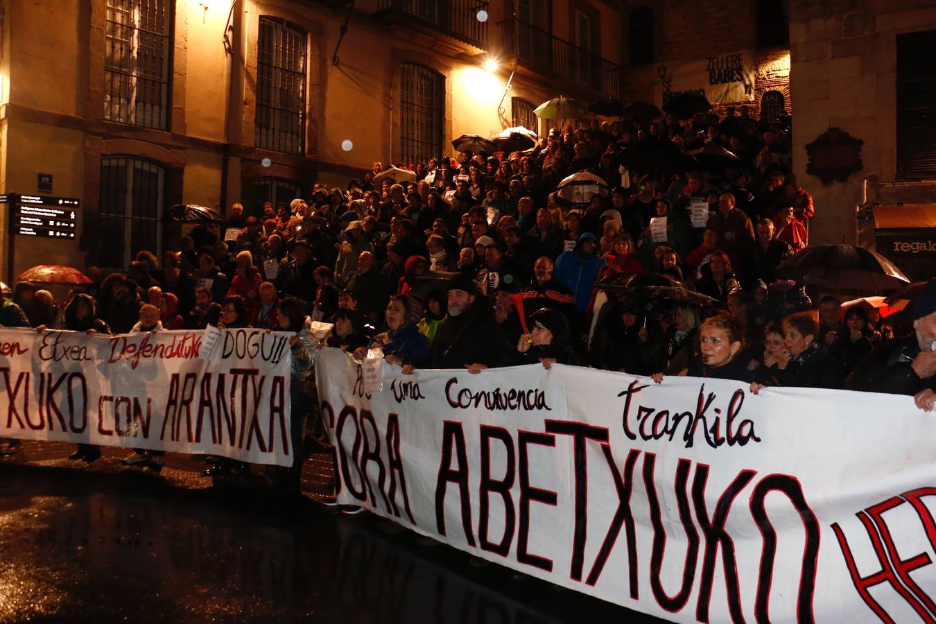 Abetxuko se manifiesta contra los &#039;Pichis&#039;