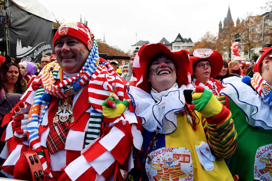 Colonia celebra la llegada del Carnaval