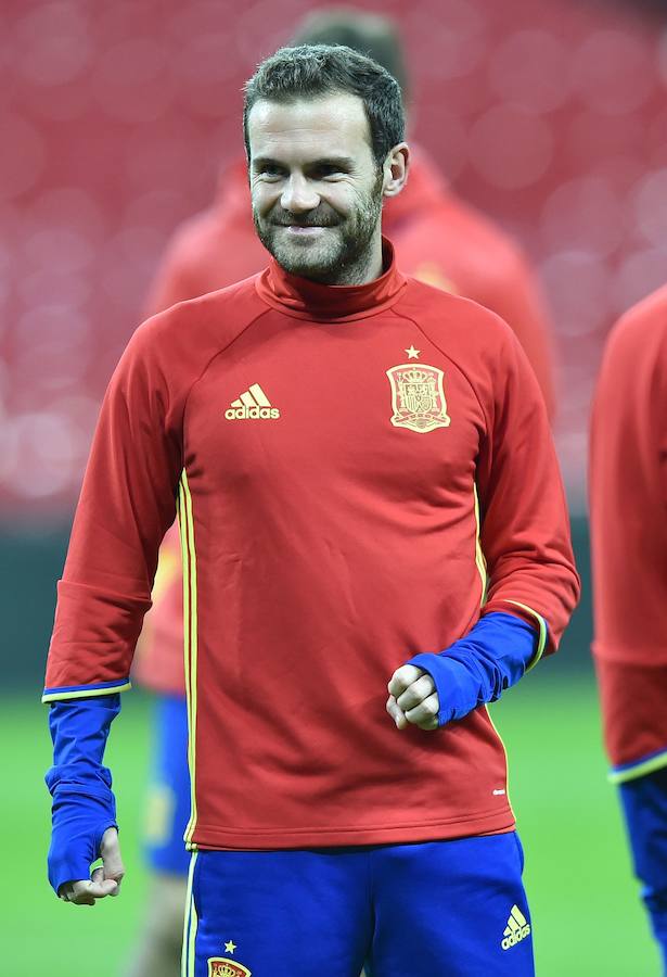 Aduriz pisa la alfombra de Wembley