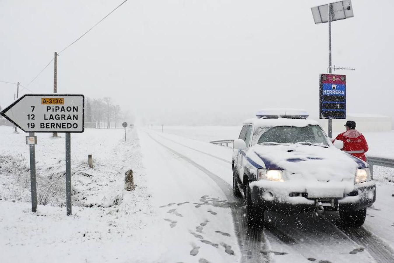 La primera nevada del otoño en Álava