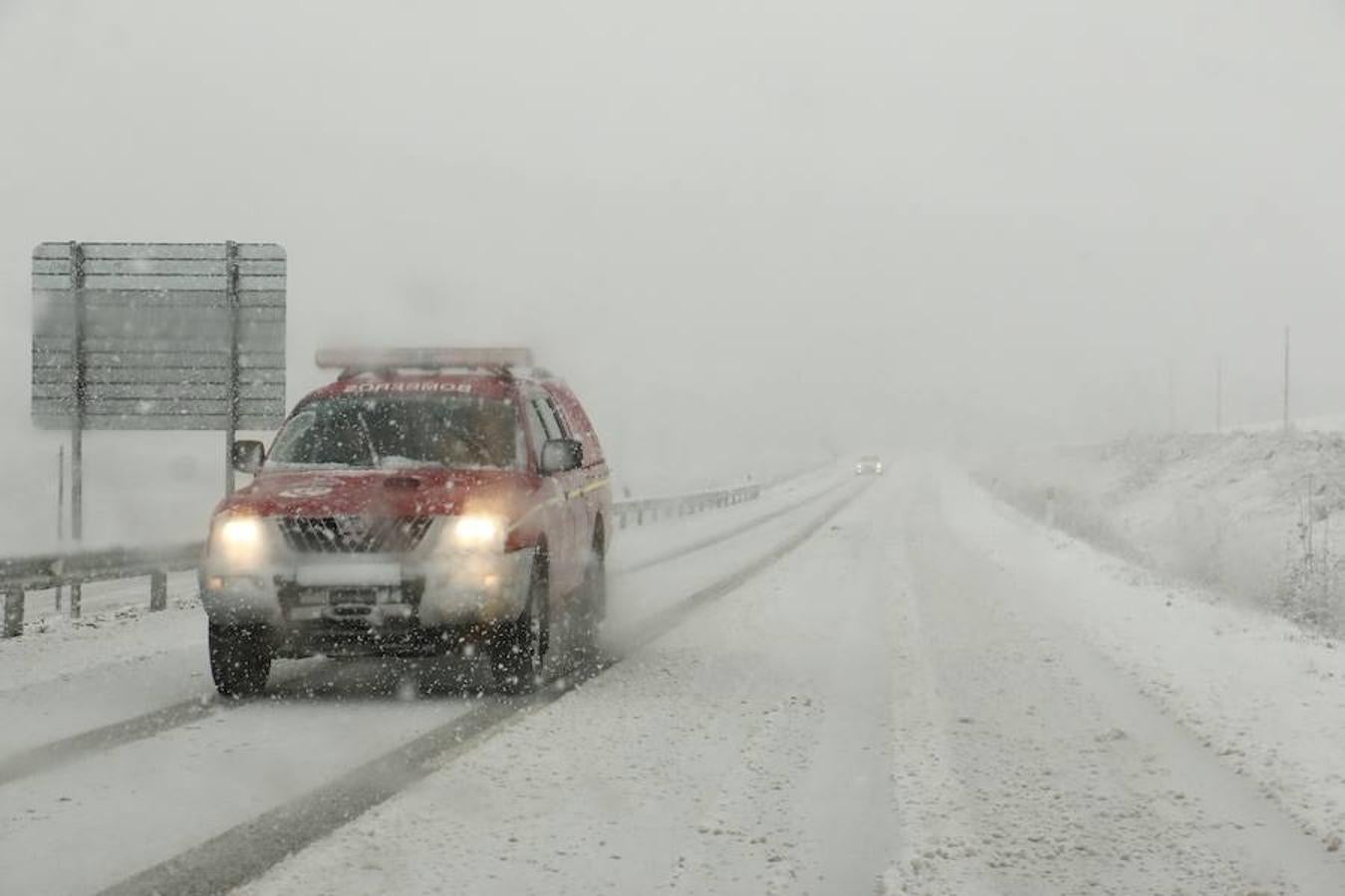 La primera nevada del otoño en Álava