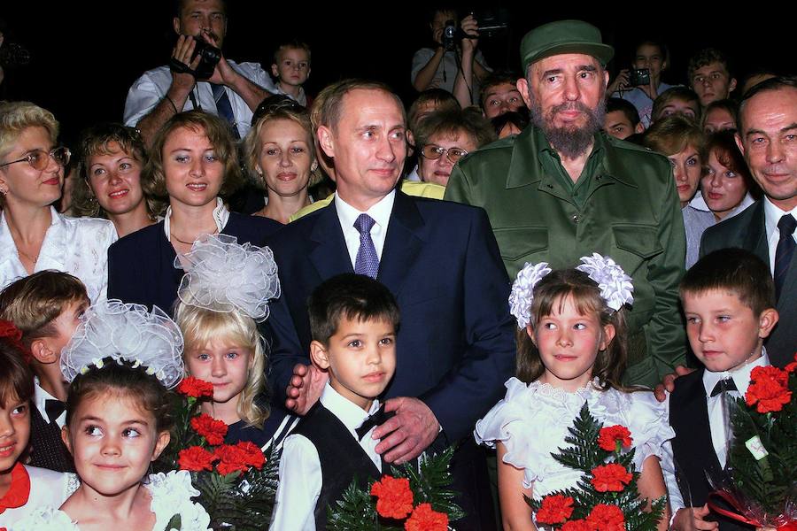 El presidente ruso Vladimir Putin y Fidel Castro en una imagen del año 2000.