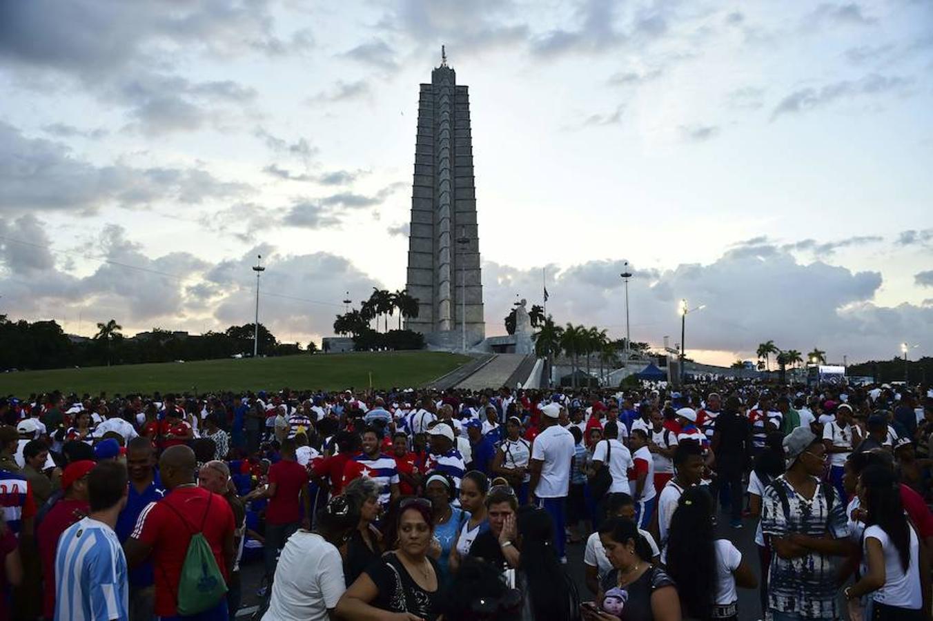 El masivo último adiós de La Habana a Fidel