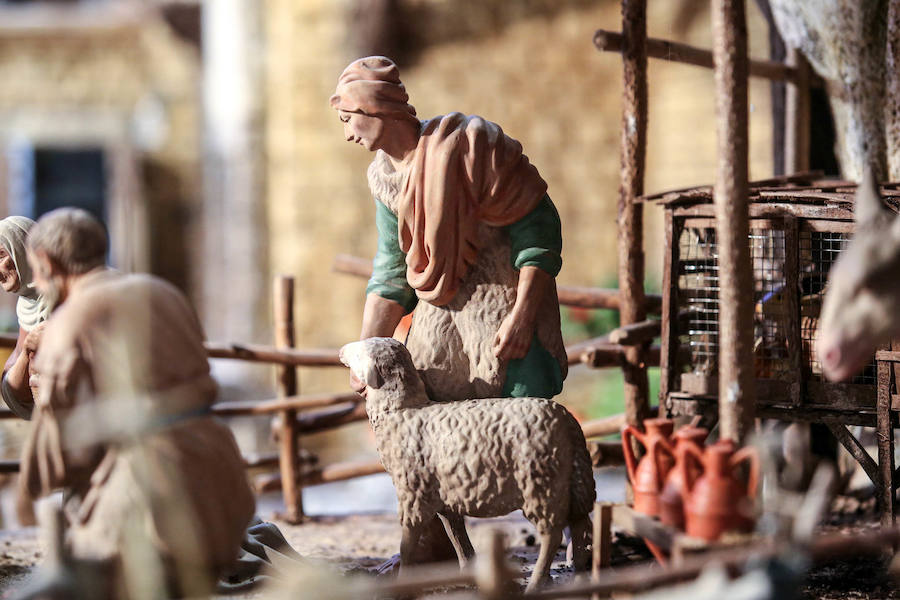 El Mercado de La Ribera de Bilbao acoge el Belén más grande de Bizkaia