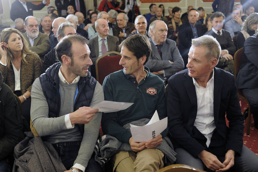 Los exciclistas Iban Mayo (profesional entre 2000 y 2007), Mikel Zarrabeitia (apodado 'El generoso' y profesional entre los años 1991 y 2003) y Julián Gorospe (profesional entre los años 1982 y 1994).