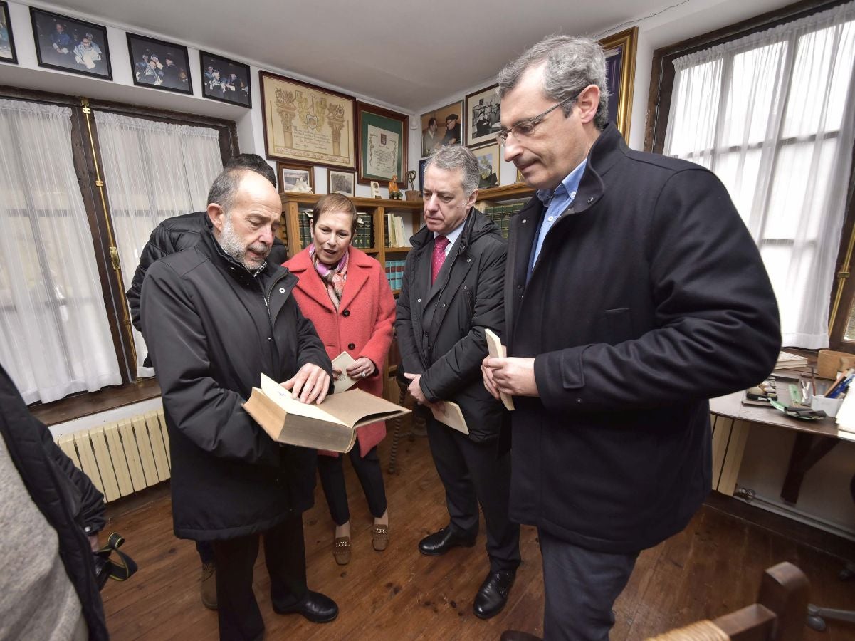 Homenaje a Barandiaran, padre de la cultura vasca