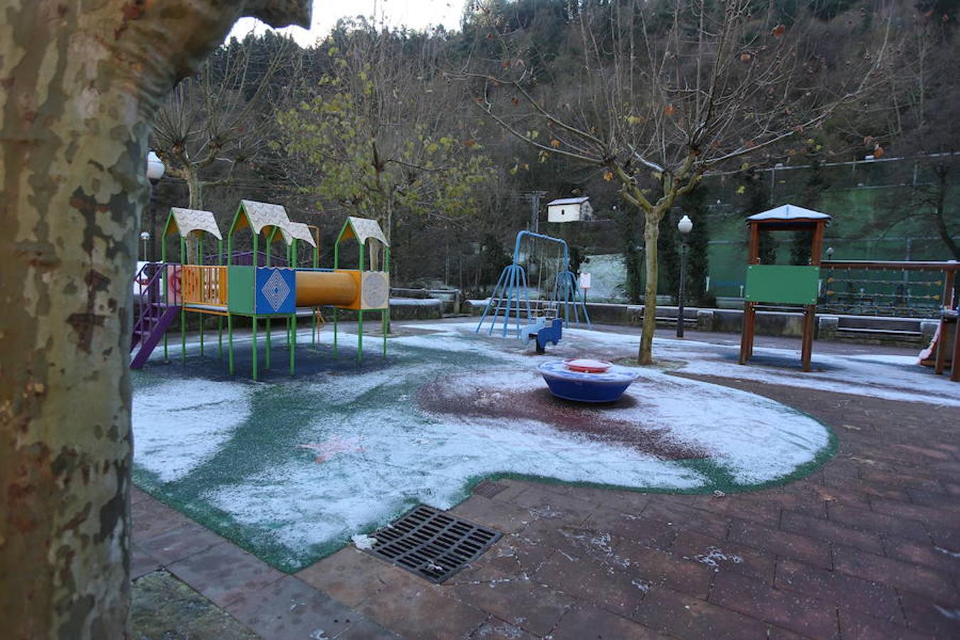 Así de fría estaba la mañana en El Regato y en Otxandio