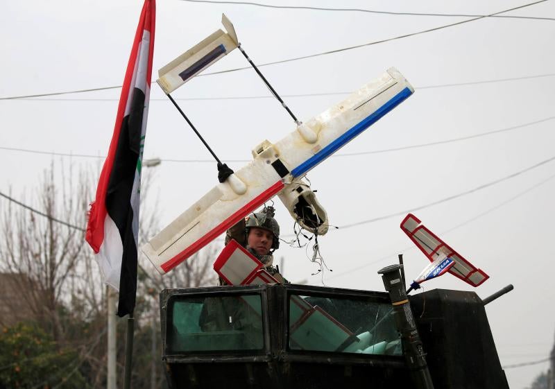 Los desplazados huyen de Mosul, baluarte del Estado Islámico