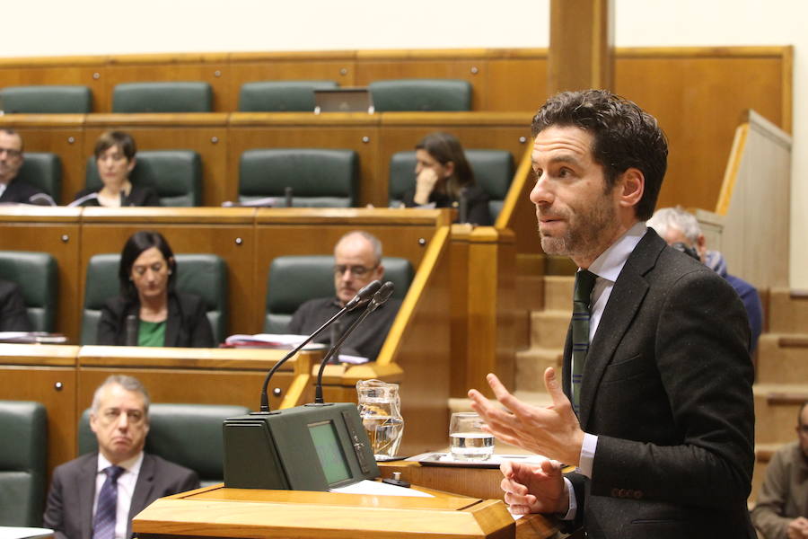 Homenaje silencioso del Parlamento vasco a Gregorio Ordóñez