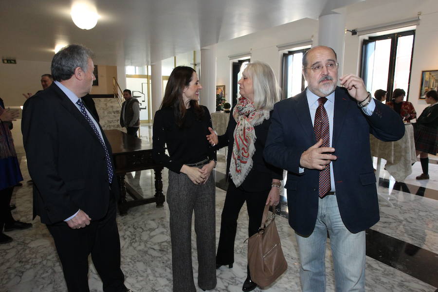 Homenaje a Joseba Leizaola en el Parlamento vasco