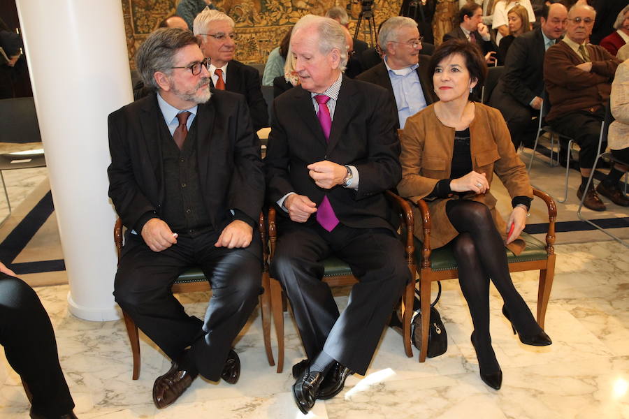 Homenaje a Joseba Leizaola en el Parlamento vasco