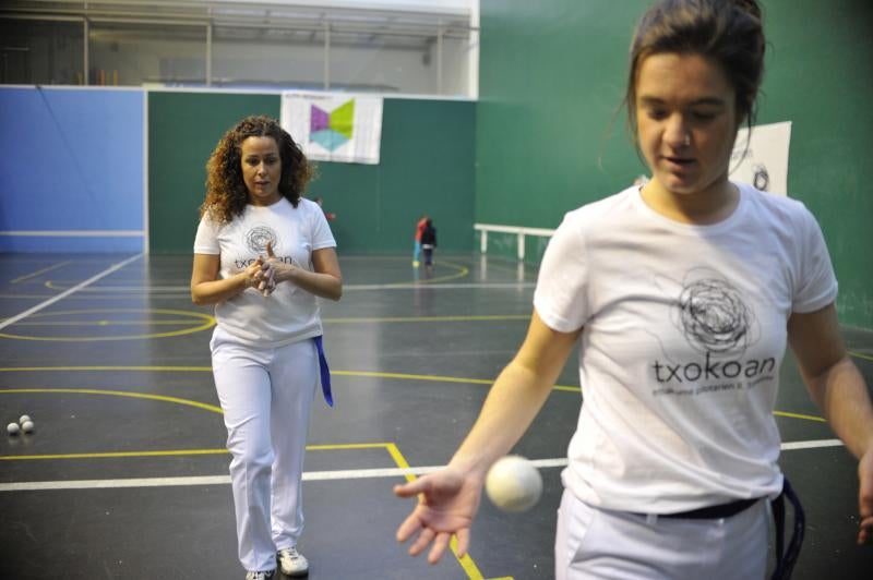 La pelota también es para las mujeres
