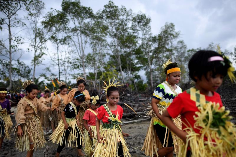 Ceremonia de acción de gracias Puja Pantai en Kuala Lumpur