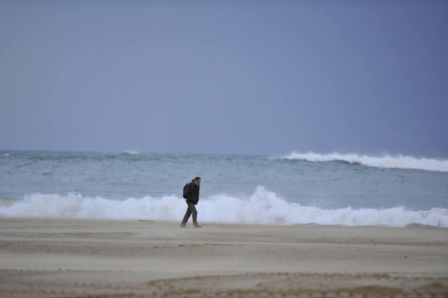 Viento y oleaje en Plentzia.