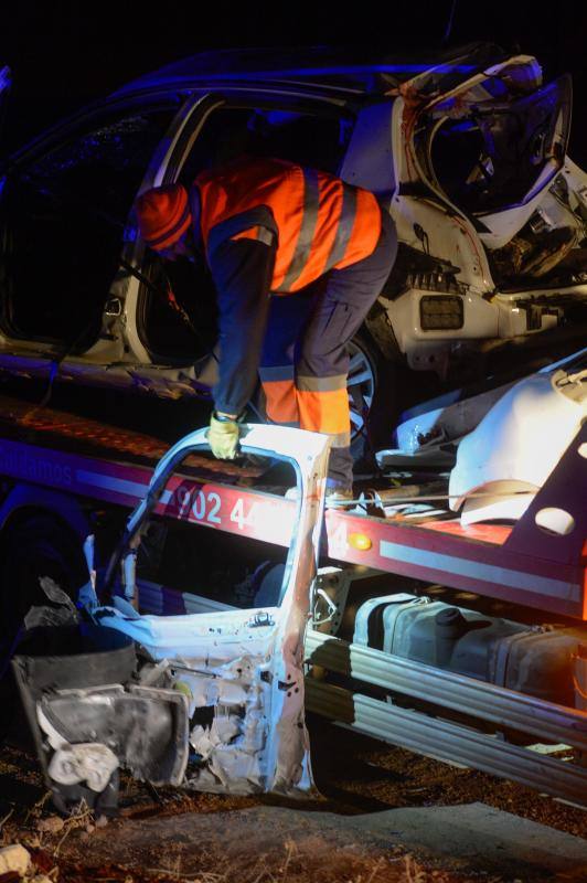 Mueren cinco jóvenes en un brutal accidente en Cartagena