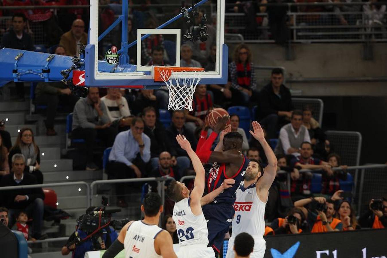El Real Madrid - Baskonia, en imágenes