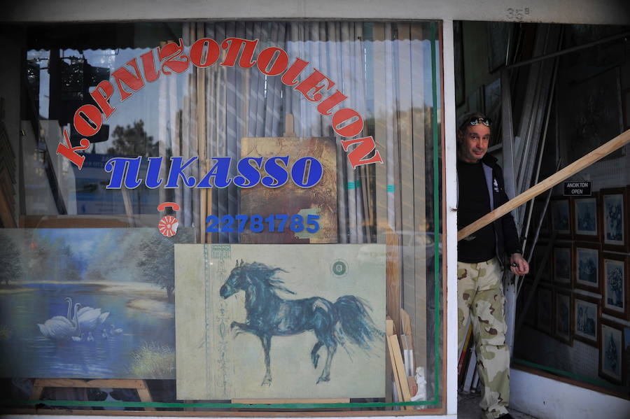 Las tiendas de cuadros y otras expresiones artísticas son frecuentes en Nicosia.