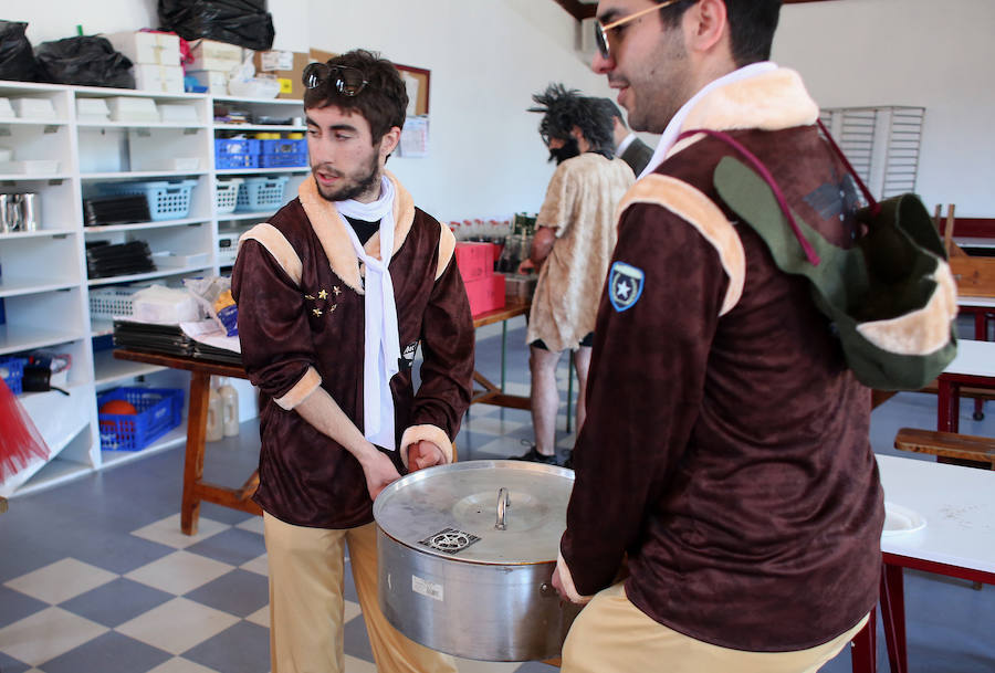 Un centenar de personajes históricos se citan para comer en Sopela