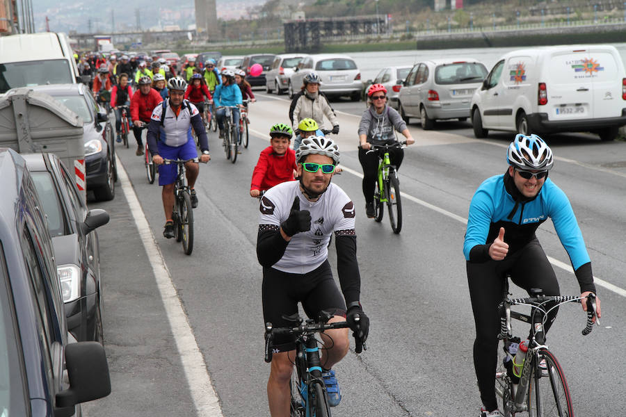 Una marcha para exigir un bidegorri entre Bilbao y Getxo
