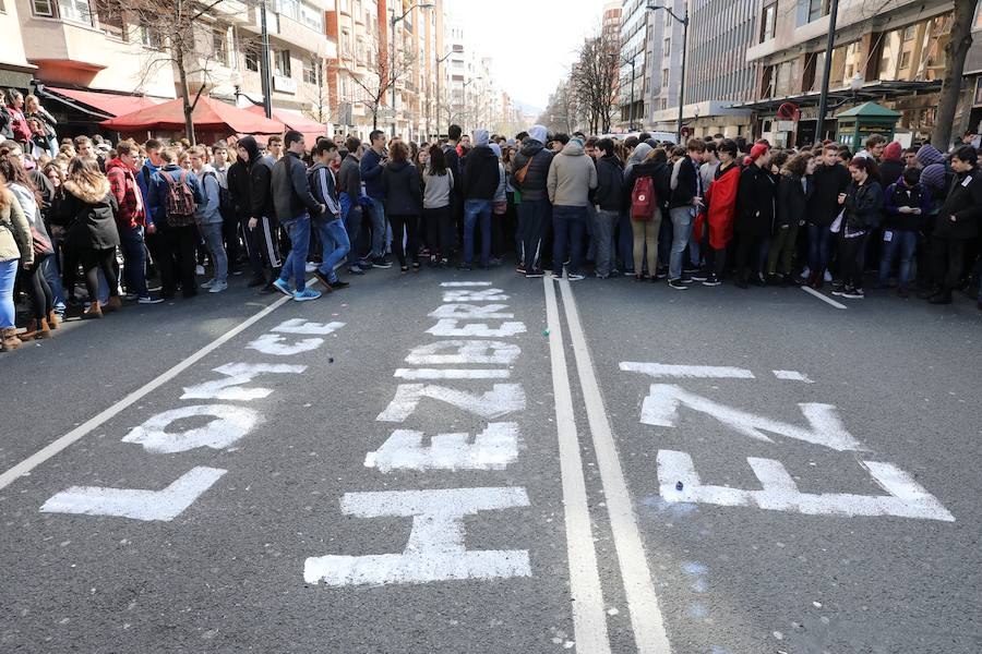Manifestación contra la Lomce en Bilbao
