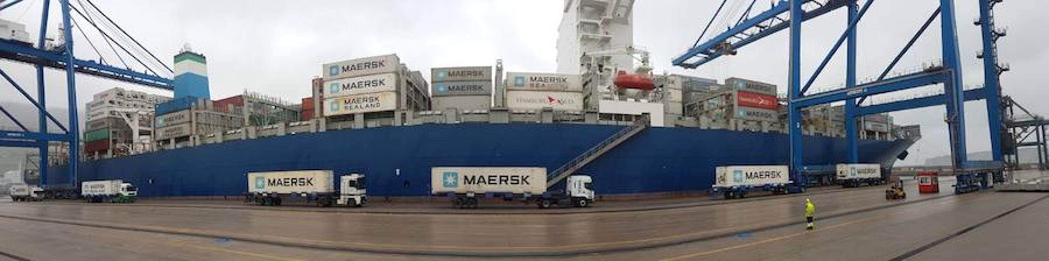 El mayor portacontenedores de la historia del Puerto de Bilbao