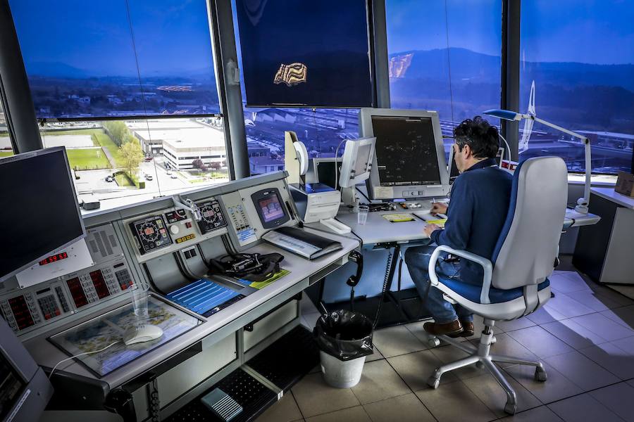 Recorrido gráfico por la torre de control del aeropuerto de Loiu