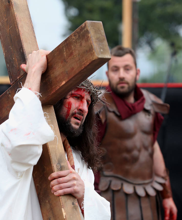 Las mejores fotos del Vía Crucis de Arkotxa