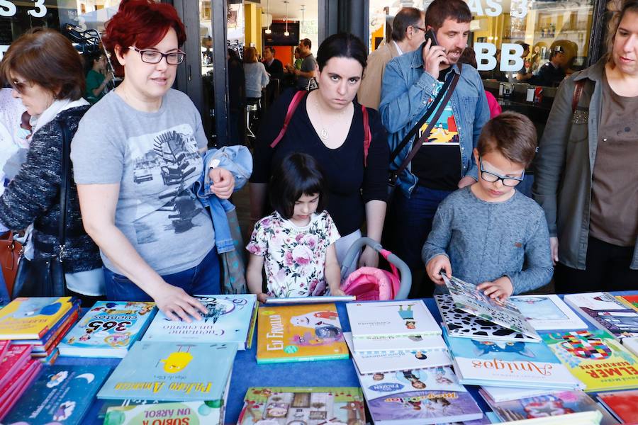 Vitoria lee a sus autores