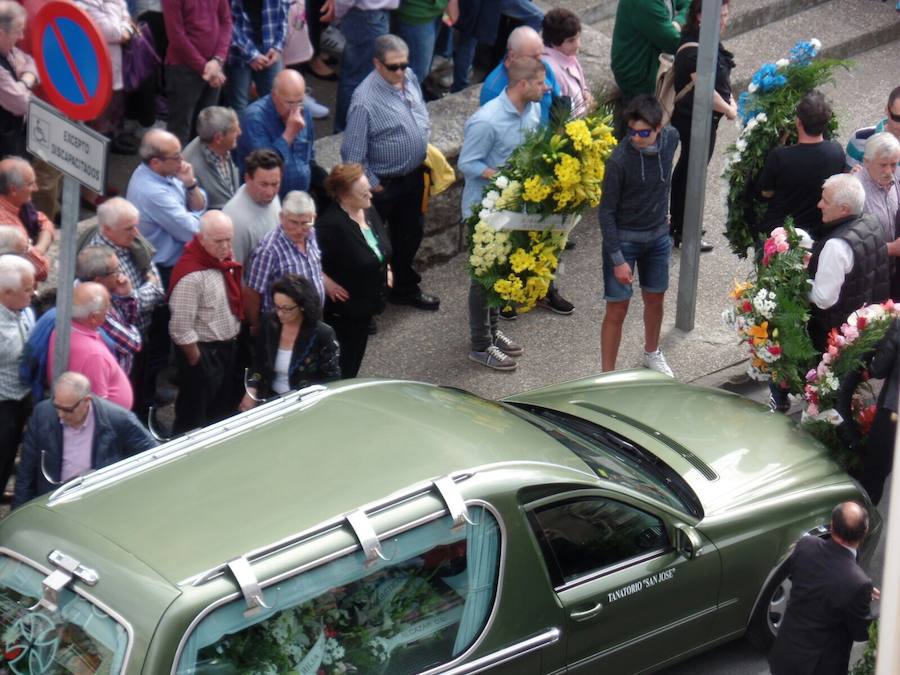 Villarcayo se reúne para despedir a Gonzalo