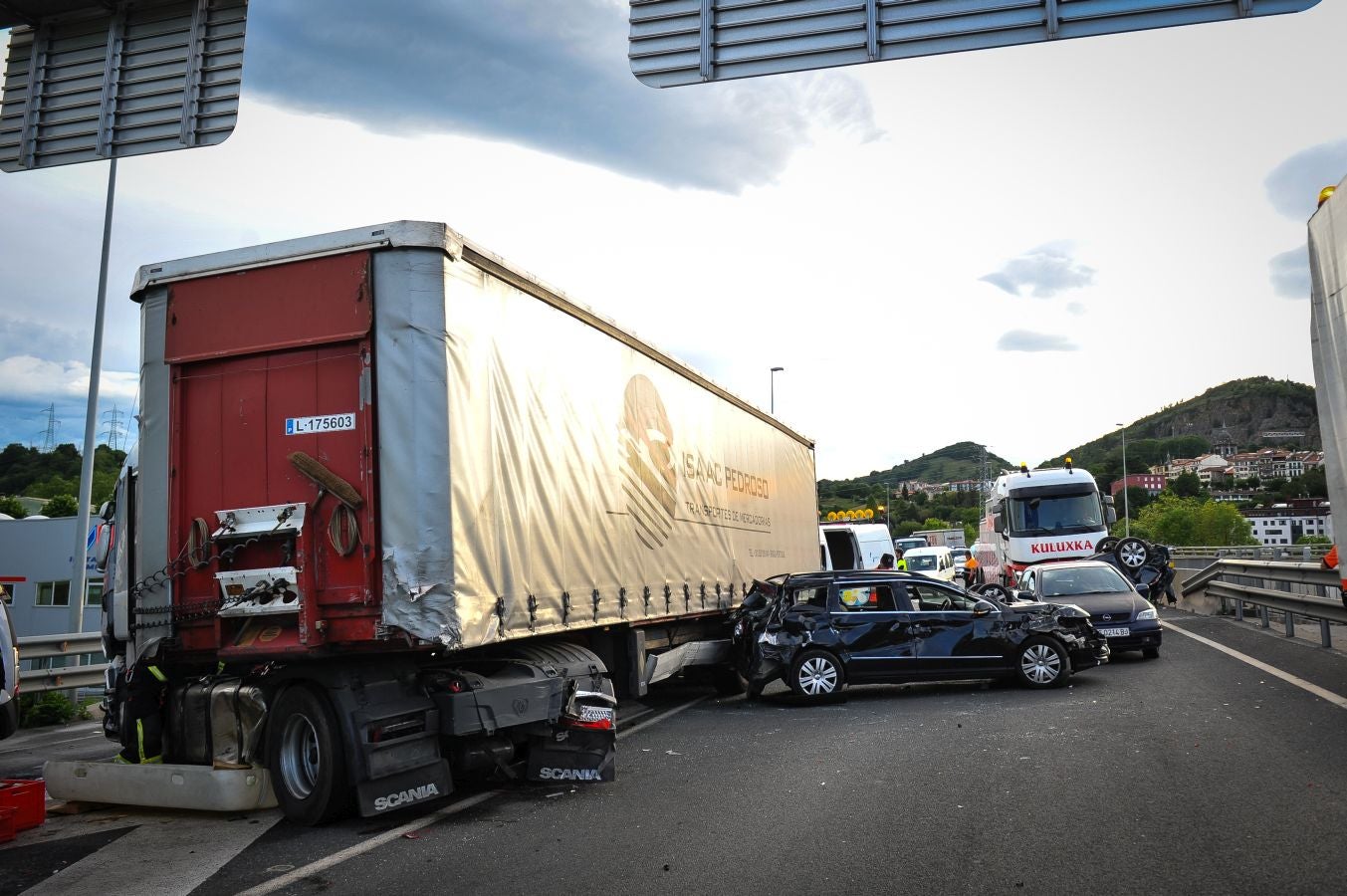Las imágenes del accidente en la A-15, en Hernani