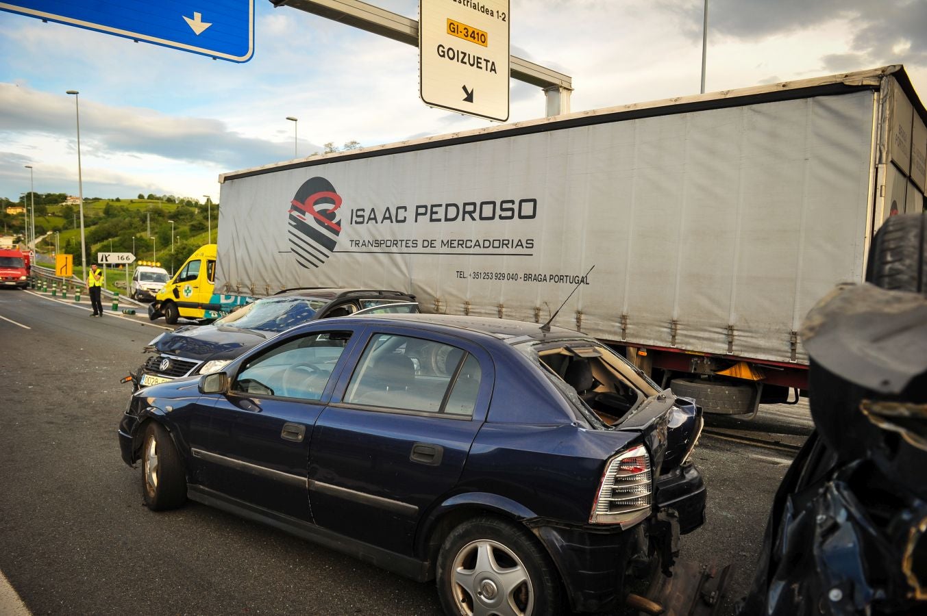 Las imágenes del accidente en la A-15, en Hernani