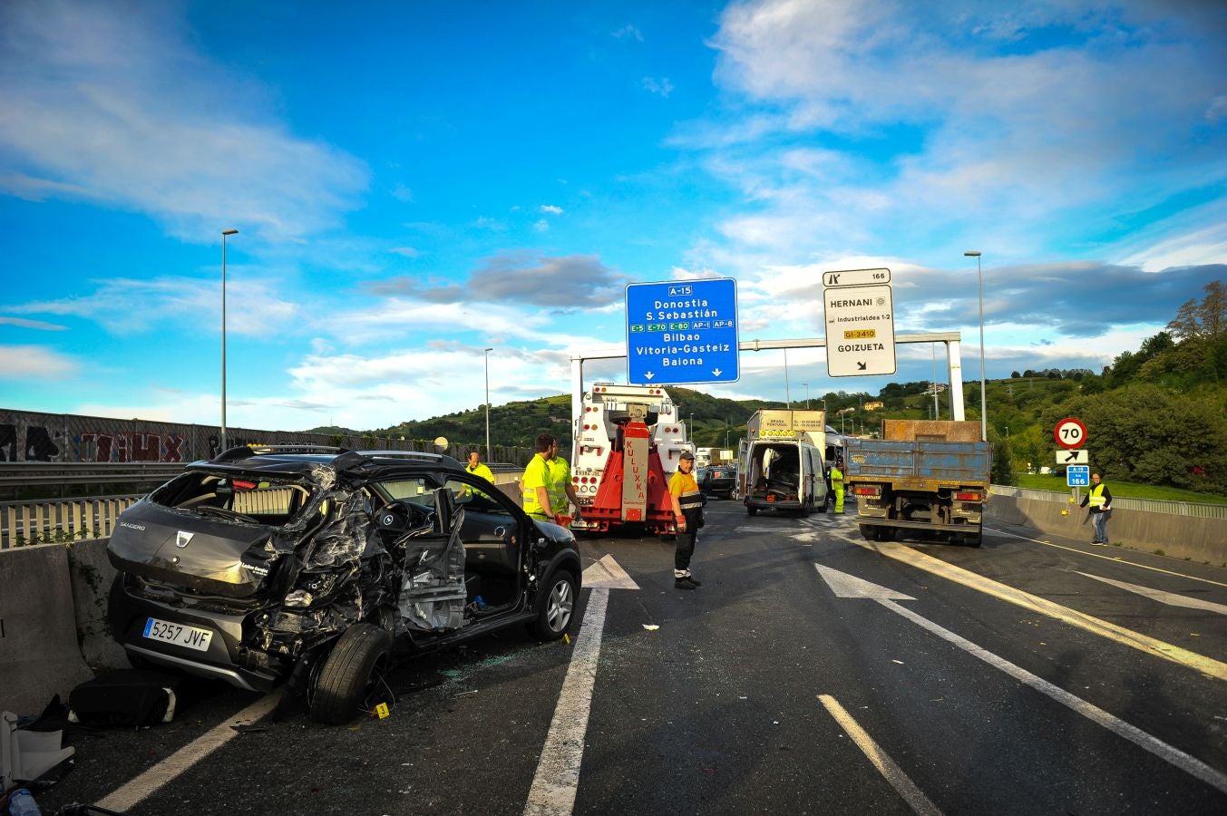 Las imágenes del accidente en la A-15, en Hernani