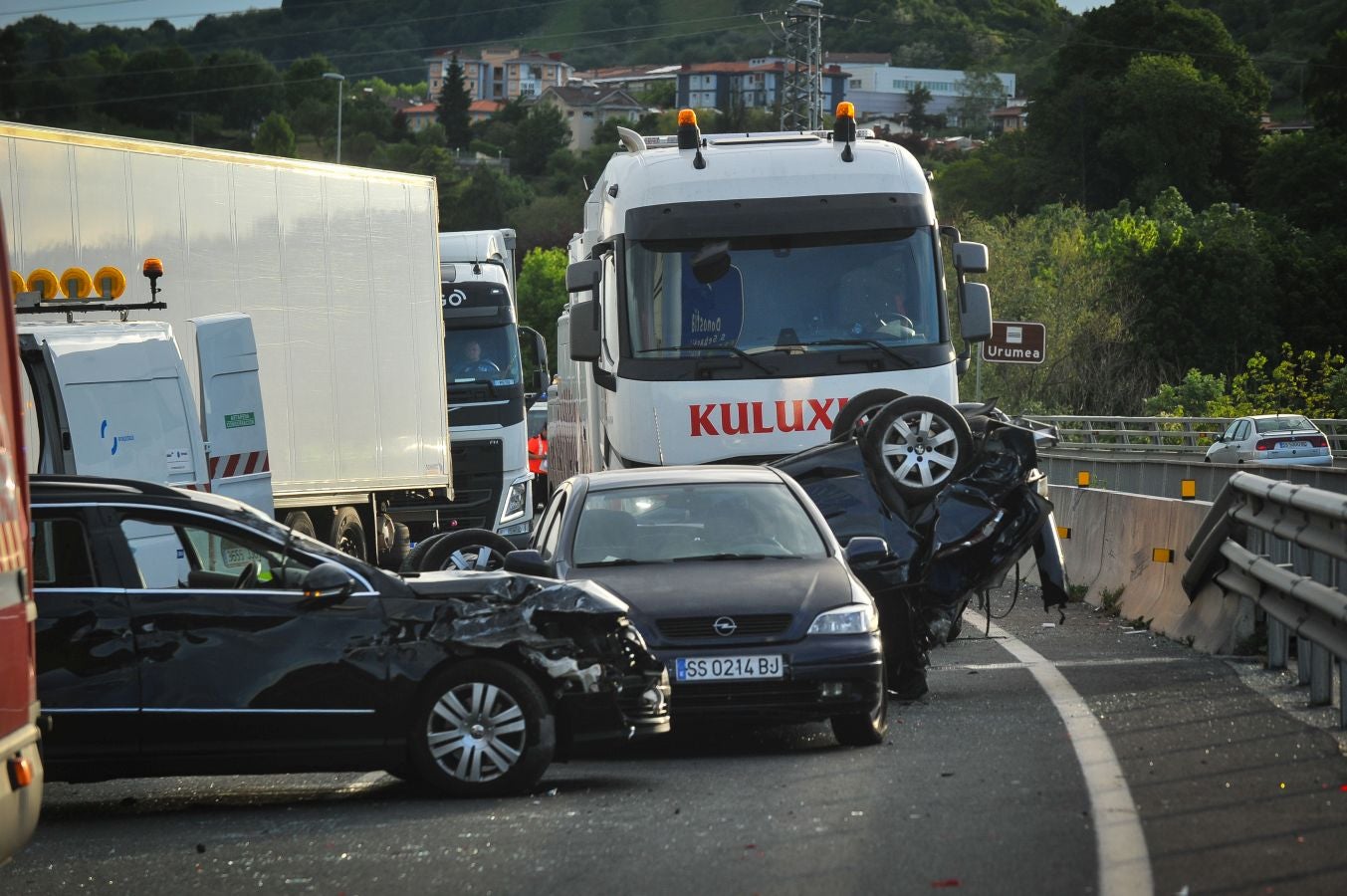 Las imágenes del accidente en la A-15, en Hernani