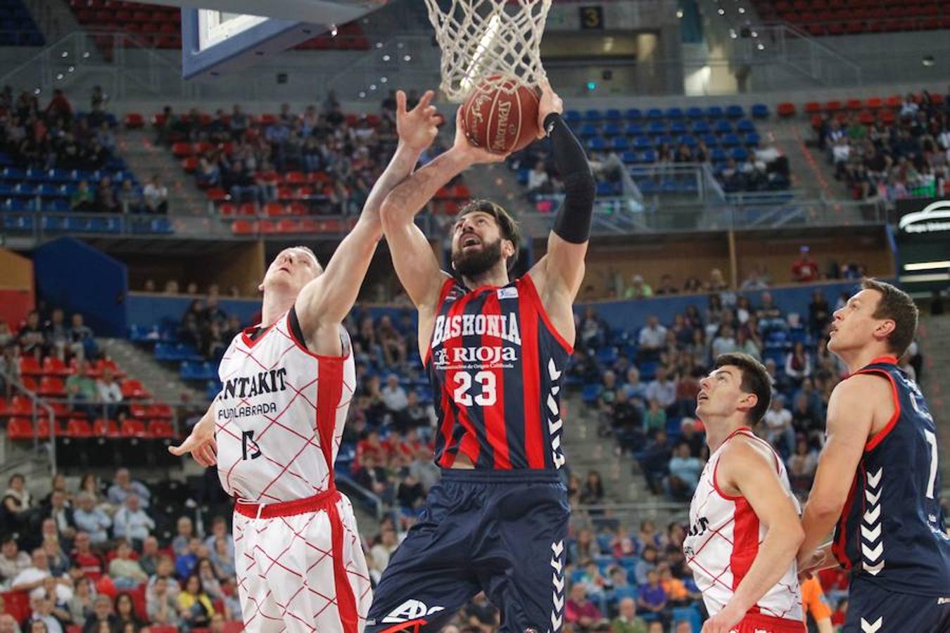El Baskonia - Fuenlabrada, en imágenes