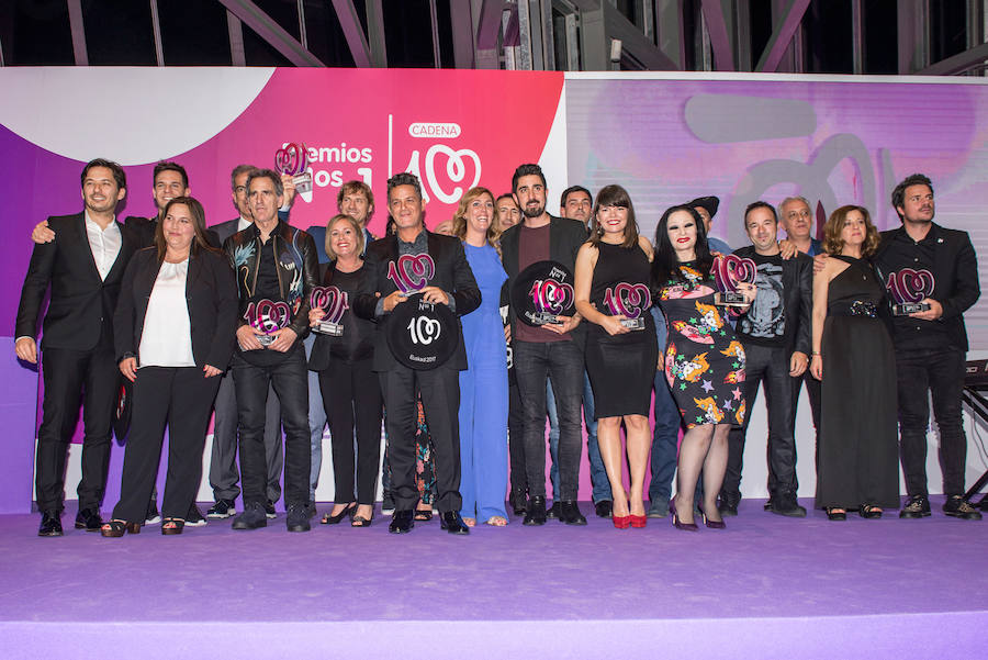 Imagen de todos los premiados.