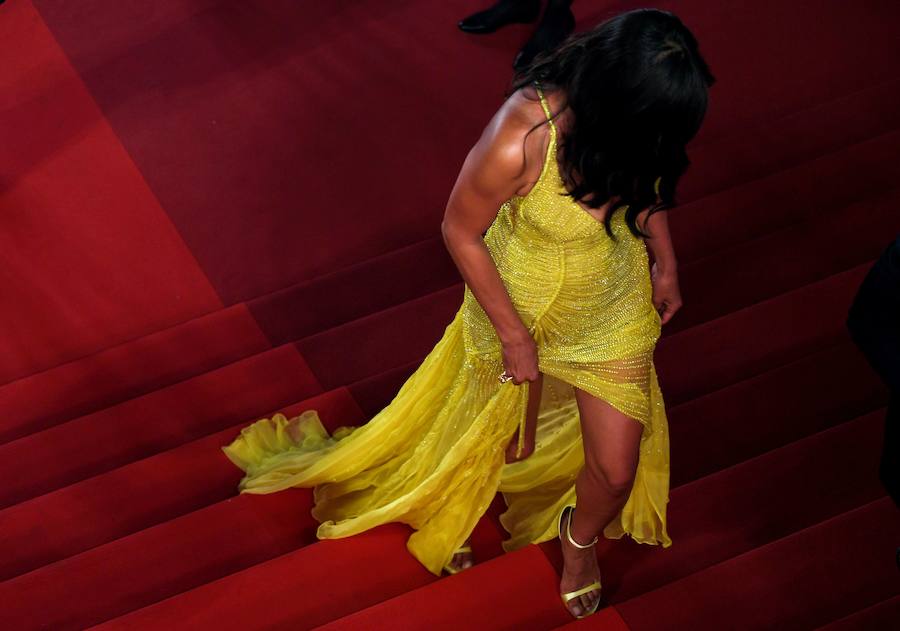 Irina Shayk reaparece espectacular en Cannes tras ser madre