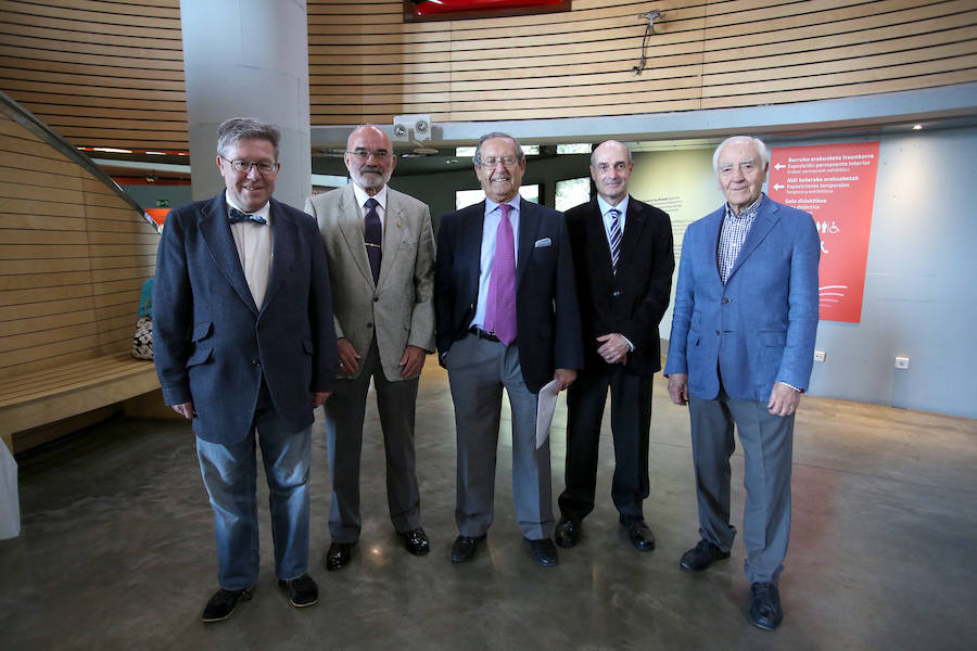 José Luis Trueba, Gerardo Tiedemann, José Antonio Reyero, Manuel Torres y Jacinto Araluce.