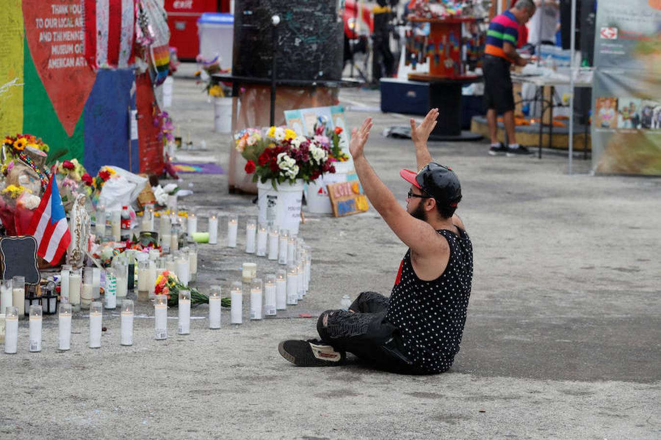 Orlando llora un año después de la matanza