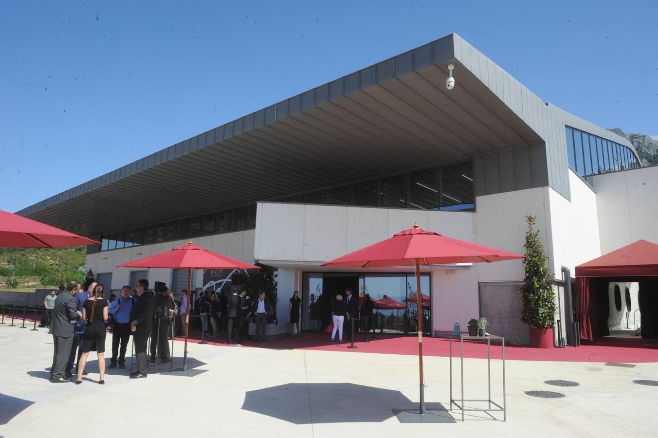 Inaguración de la bodega de Vega Sicilia en Samaniego