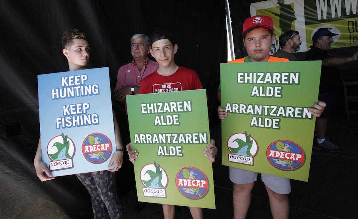 El Día del Cazador y el Pescador homenajea en Dima al perro de caza