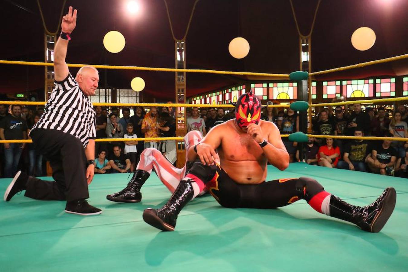 La lucha libre mexicana, todo un espectáculo en el Azkena