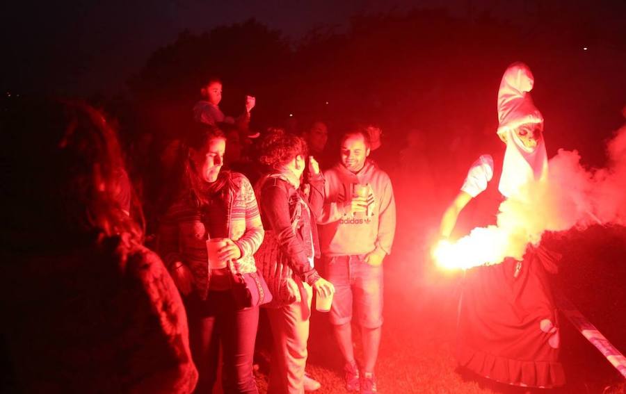 Así brilló el fuego en las hogueras vizcaínas de 2016