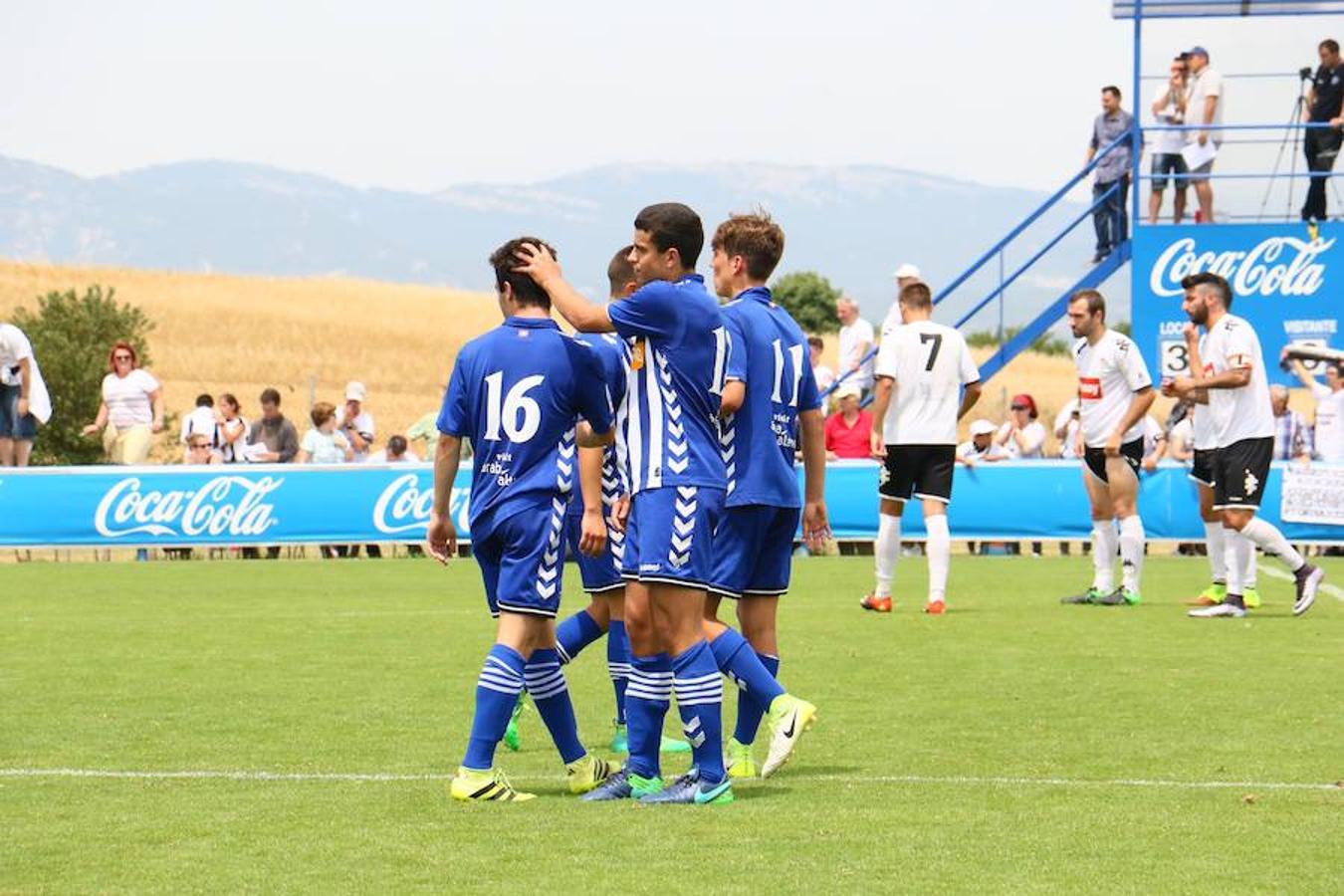 El Alavés B - Ontinyent, en imágenes