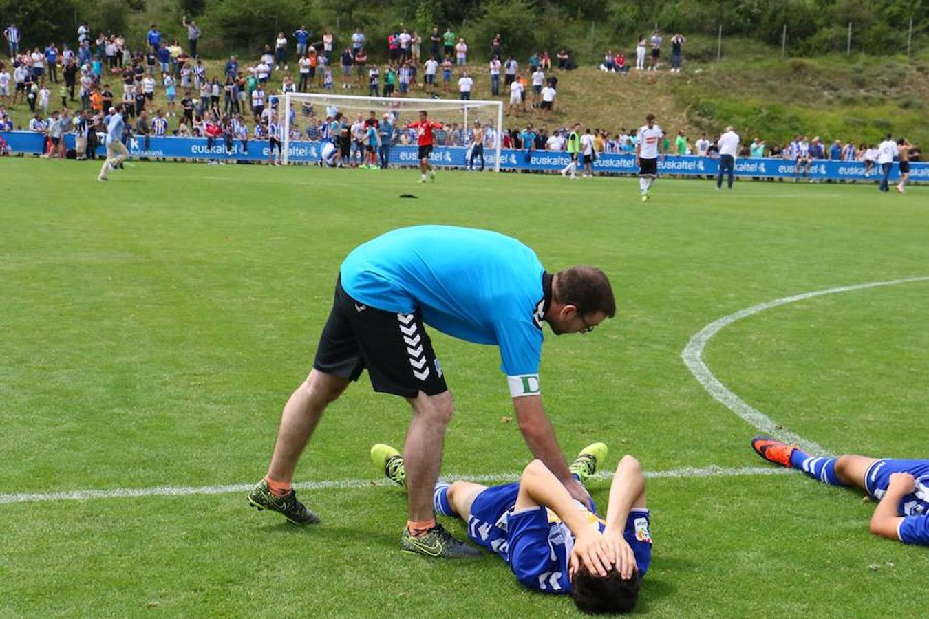 El Alavés B - Ontinyent, en imágenes