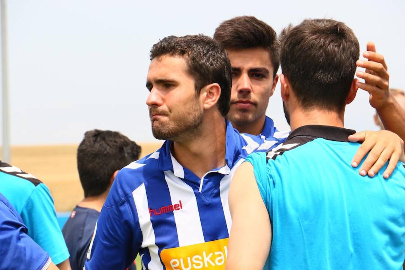 El Alavés B - Ontinyent, en imágenes