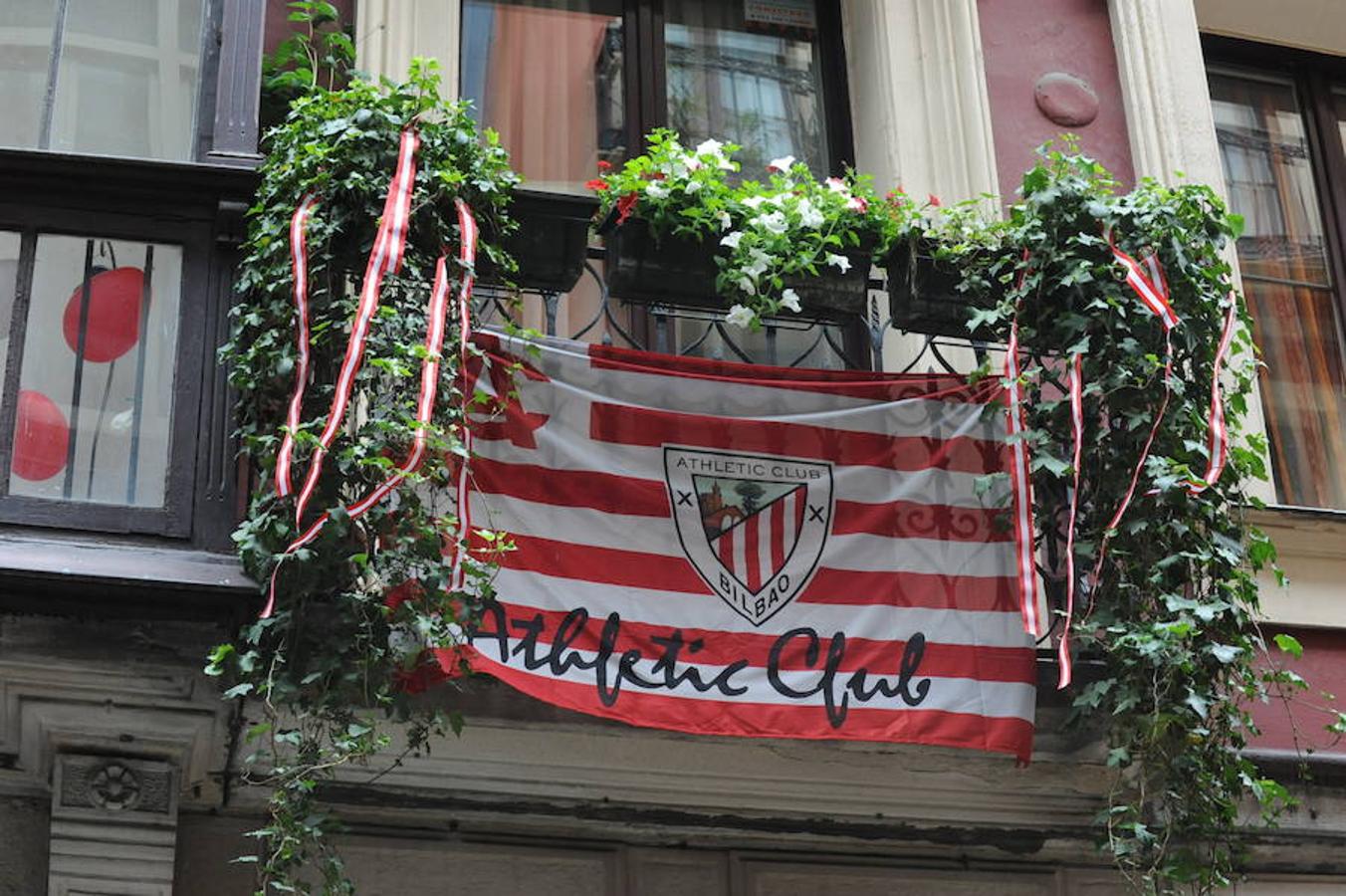 Los mejores balcones del III Concurso de Decoración de Balcones y Miradores del Casco Viejo de Bilbao