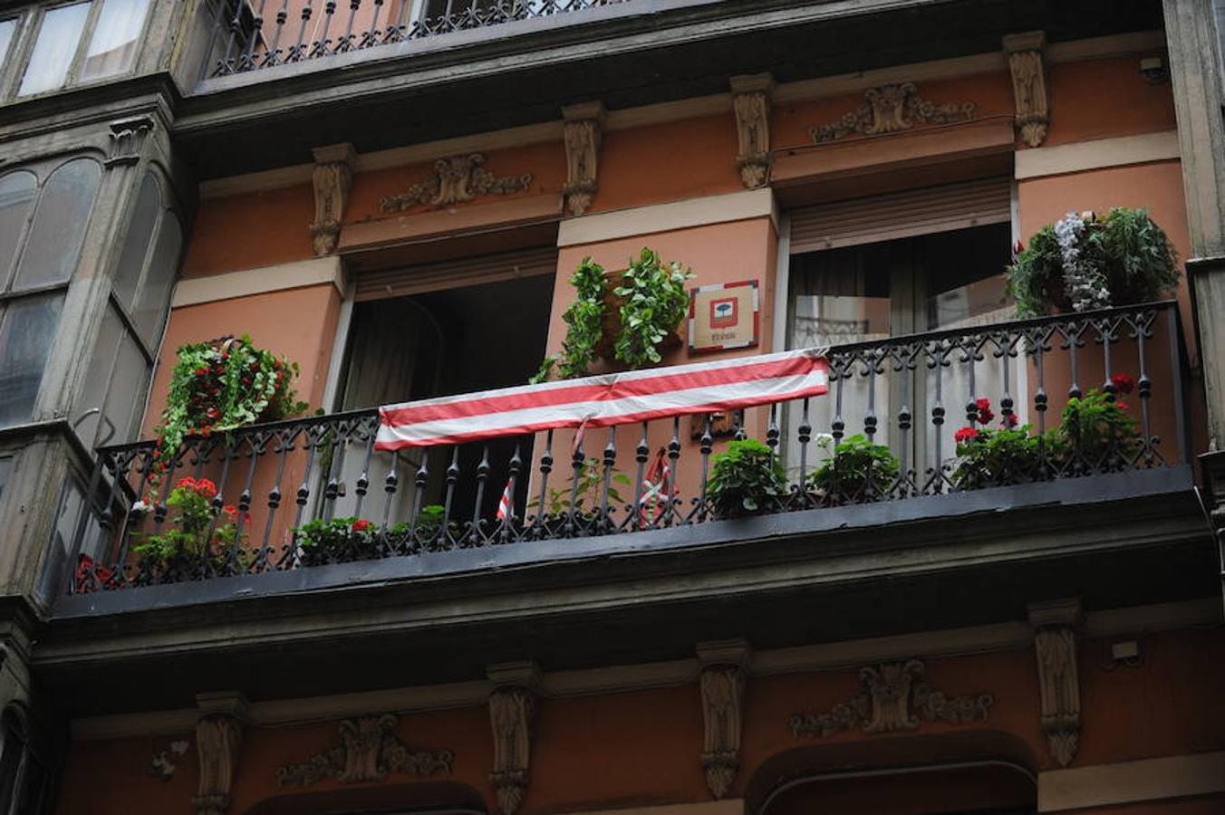 Los mejores balcones del III Concurso de Decoración de Balcones y Miradores del Casco Viejo de Bilbao