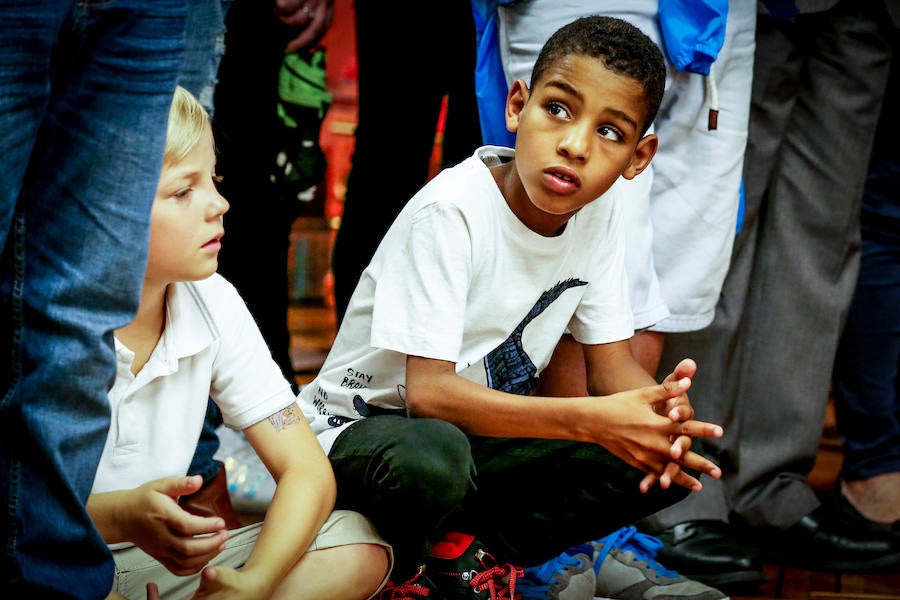  Juan Mari Aburto ha recibido a los pequeños que vienen a pasar sus vacaciones de verano en la capital vizcaína con familias de acogida