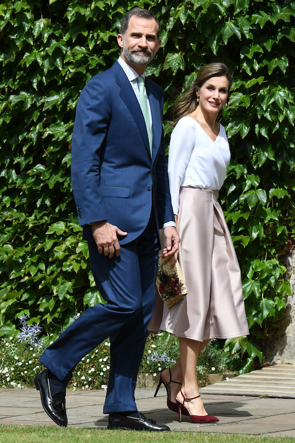 La prestigiosa universidad británica puso el broche final al viaje oficial de Felipe II y Letizia a Reino Unido