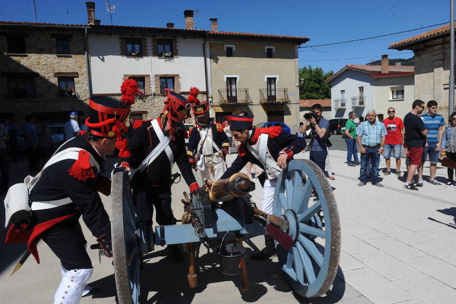 La localidad de Ullíbarri-Arana celebra una intensa jornada en recuerdo al guerrillero Sebastián Fernández de Leceta ‘Dos Pelos’